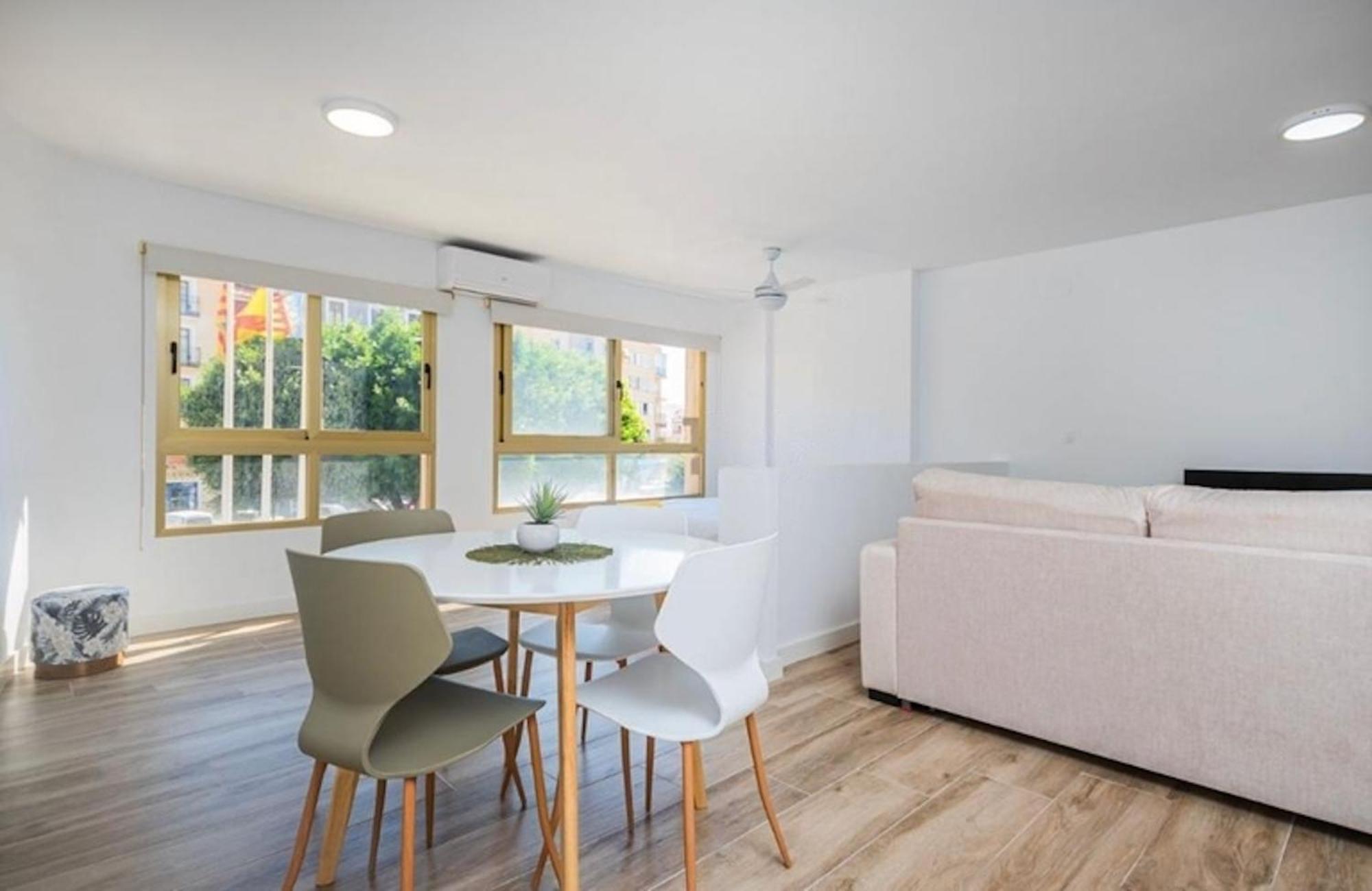 Vive La Vila Cozy Apartment By The Beach บิยาโฮโยซา ภายนอก รูปภาพ